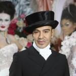 John Galliano vince primo round contro Dior: impugna licenziamento e chiede i danni