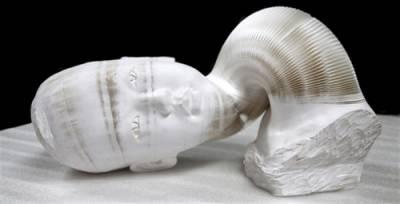 Scultura di Li Hongbo