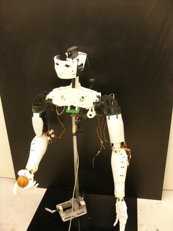 Robot stampato in 3-D tende la mano agli appassionati del Fai-da-te