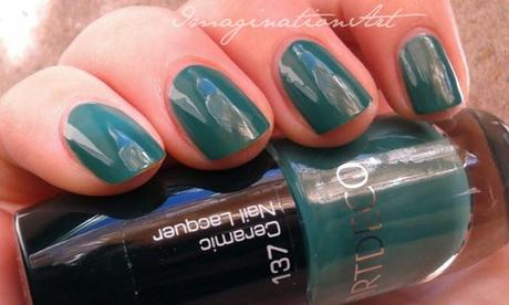 artdeco artdecò 137 inimitable khaki verde green swatches smalto unghie nail lacquer polish