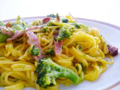 VERMICELLI BROCCOLI SPECK E PECORINO