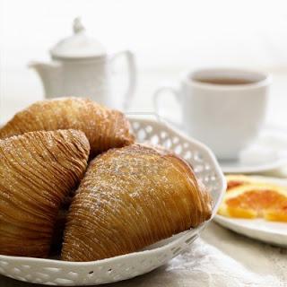 SFOGLIATELLE NAPOLETANE