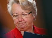 Tesi copiata, dimette Ministra dell’Istruzione tedesca Annette Schavan