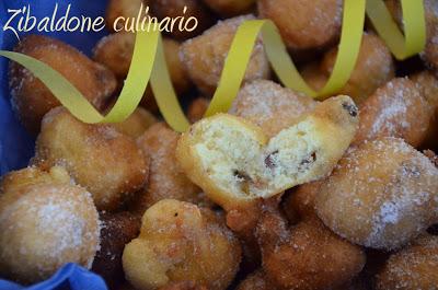 Frittelle di Carnevale con uvetta