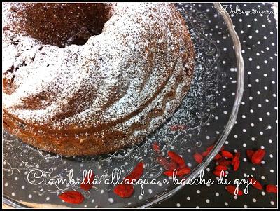 CIAMBELLA ALL'ACQUA E BACCHE DI GOJI