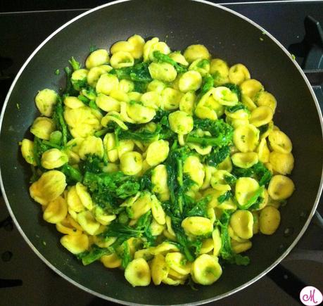 ORECCHIETTE CON LE CIME DI RAPA