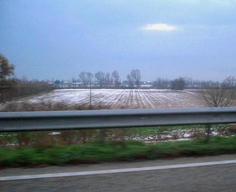 Campagna incipriata di neve - Foto Guido Comin