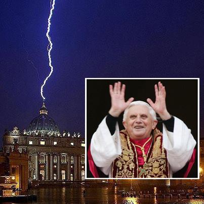 Le dimissioni del Papa tra intrighi, humor e profezie