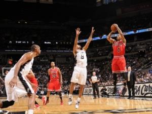 Chicago ko contro San Antonio