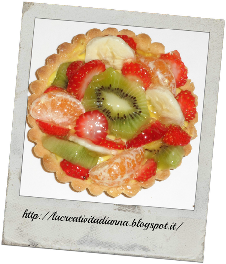 Crostatine alla crema e marmellata con frutta fresca!