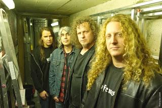 Voivod - Target Earth