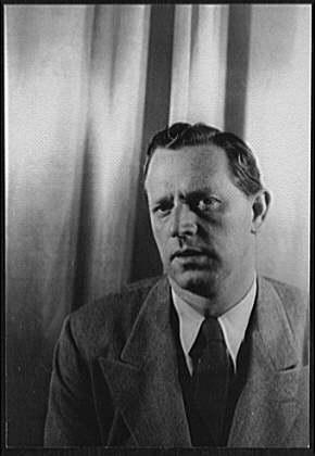 en:Erskine Caldwell photographed by en:Carl Va...