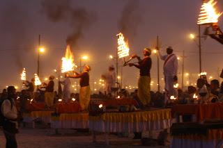 KUMBH MELA 2 - Tende di lusso per giornalisti stranieri