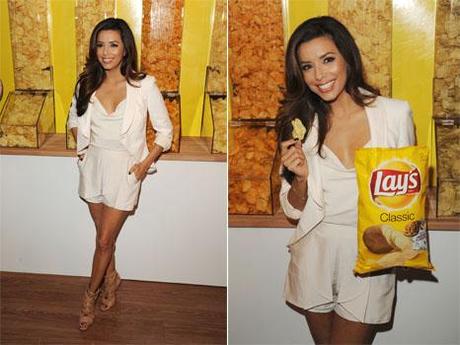 Eva Longoria promuove la sua patatina