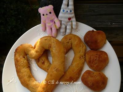 Cuori di pane con l'impasto nr 4 della Cuochina per San Valentino