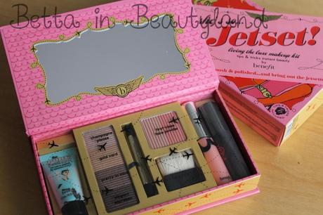 She’s so… Jetset! by Benefit