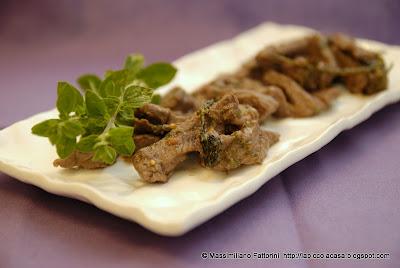 Straccetti di sotto filetto con paté di capperi , erba cipollina, semi di senape e aneto