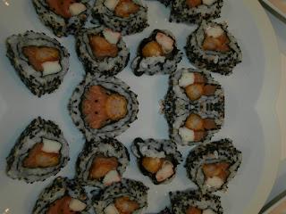 A lezione di sushi.