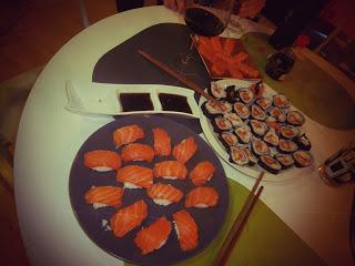 A lezione di sushi.