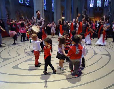 Il giorno in cui si ballò in chiesa e in prigione