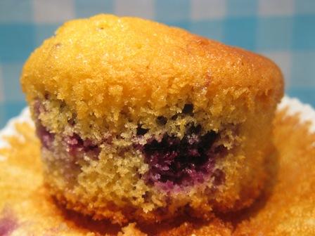 Mini muffin con farina di mandorle e mirtilli