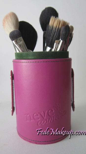 Neve Cosmetics Professional Brush Holder + Perfettina e Jam