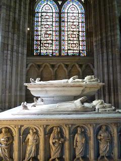 Il Re è morto (ma anche gli altri non se la passano mica tanto bene): la Basilica di Saint Denis