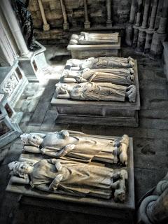 Il Re è morto (ma anche gli altri non se la passano mica tanto bene): la Basilica di Saint Denis