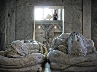 Il Re è morto (ma anche gli altri non se la passano mica tanto bene): la Basilica di Saint Denis