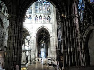 Il Re è morto (ma anche gli altri non se la passano mica tanto bene): la Basilica di Saint Denis