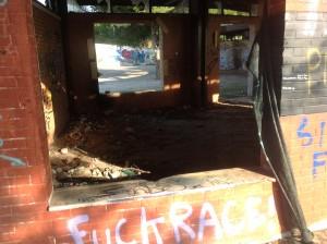 Foggia, degrado Parco San Felice: buche e siringhe