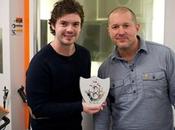 Jonathan premiato dalla Gold Blue Peter Badge