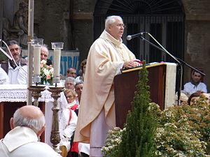 Italiano: Arcivescovo Domenico Calcagno, Segre...