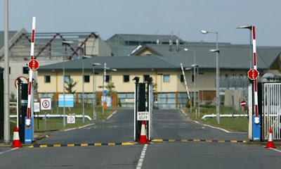 Una testimonianza da Yarl's Wood.