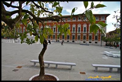 piazza Aranci, Massa