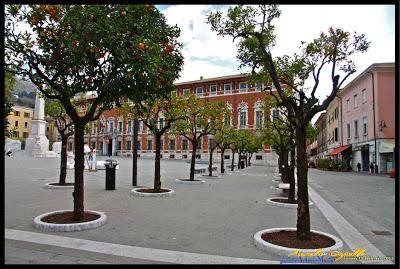 piazza Aranci, Massa