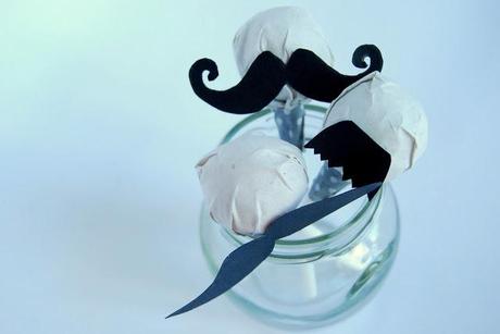 MOUSTACHE (idee per la festa del papà)