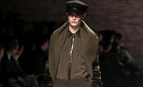 Look militare Max Mara