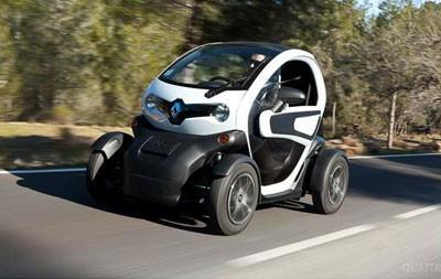 twizy 400x253 Incentivi auto elettriche e ibride, ecco i 10 migliori modelli