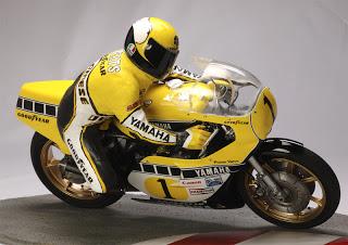 TAMIYA 1/12 -YAMAHA YZR500 Kenny