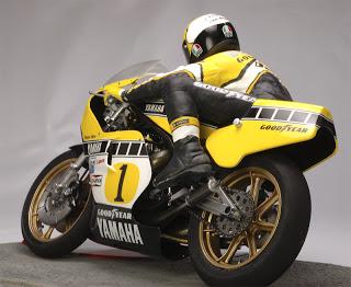 TAMIYA 1/12 -YAMAHA YZR500 Kenny