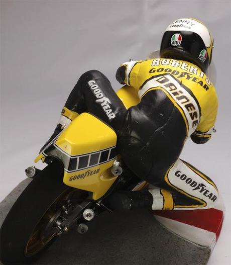 TAMIYA 1/12 -YAMAHA YZR500 Kenny