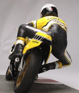 TAMIYA 1/12 -YAMAHA YZR500 Kenny