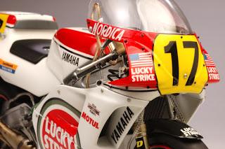 HASEGAWA 1/12-- YAMAHA YZR'88 LUCKY STRIKE Rainy