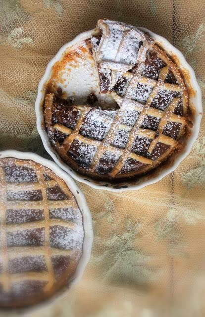 Pasta frolla alla nocciola e mousse di yogurt greco......cosa vuoi  di più dalla vita?