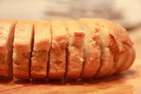 Gustosi Accompagnamenti: Pane all'Aglio or Garlic Bread