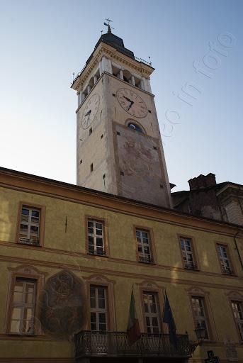 fotografie torre civica cuneo