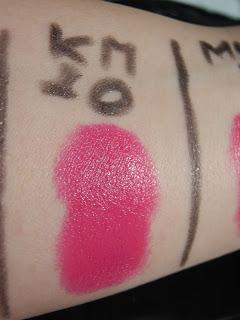 Confronto tra rossetti fucsia