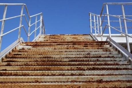 olimpiadi-atene-2004-edifici-e-strutture-assalite-dal-degrado _ credit:www.qnm.it