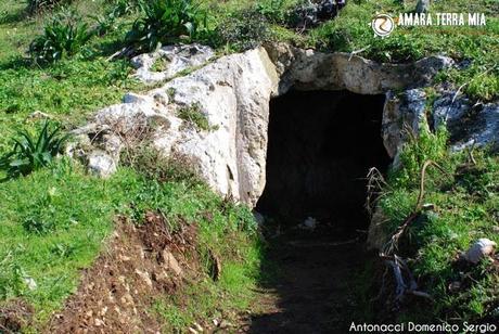 FOTO - Trekking archeologico, la Necropoli di Monte Pucci a Vico del Gargano